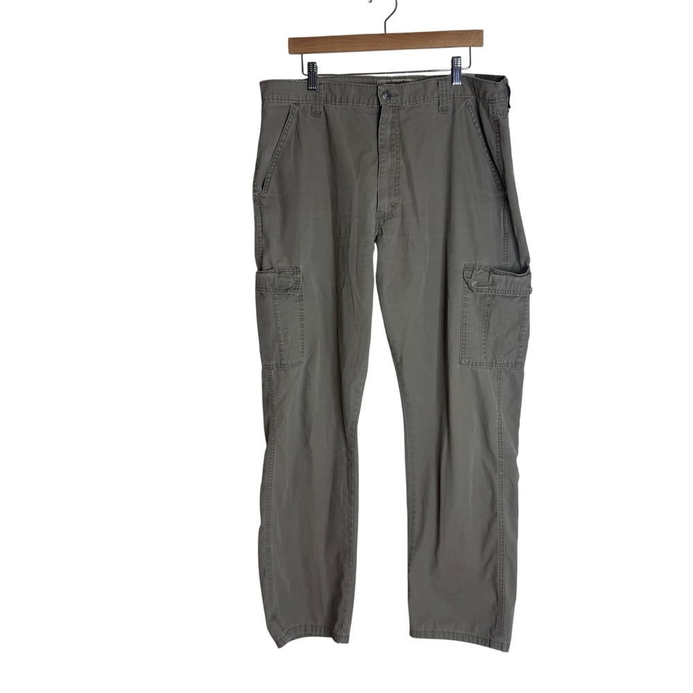 Wrangler Authentics Men's Relaxed Fit Cargo Pants Olive Green 38x34